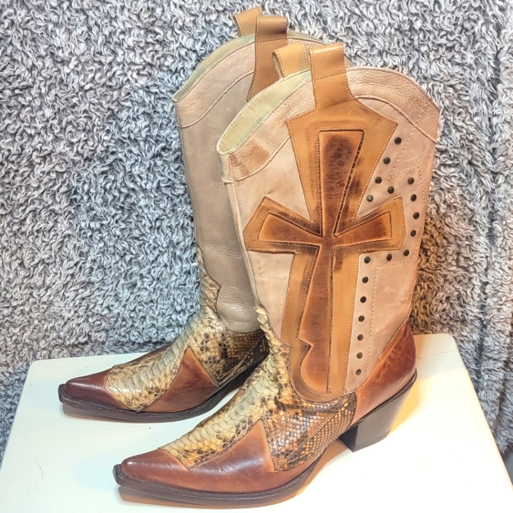 Stetson Women's Python Inlay, Cross Cowboy Boots - image 1